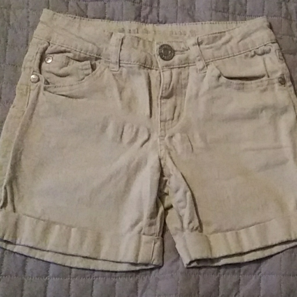 Khaki shorts girls